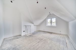 Bedroom 4- click for photo gallery